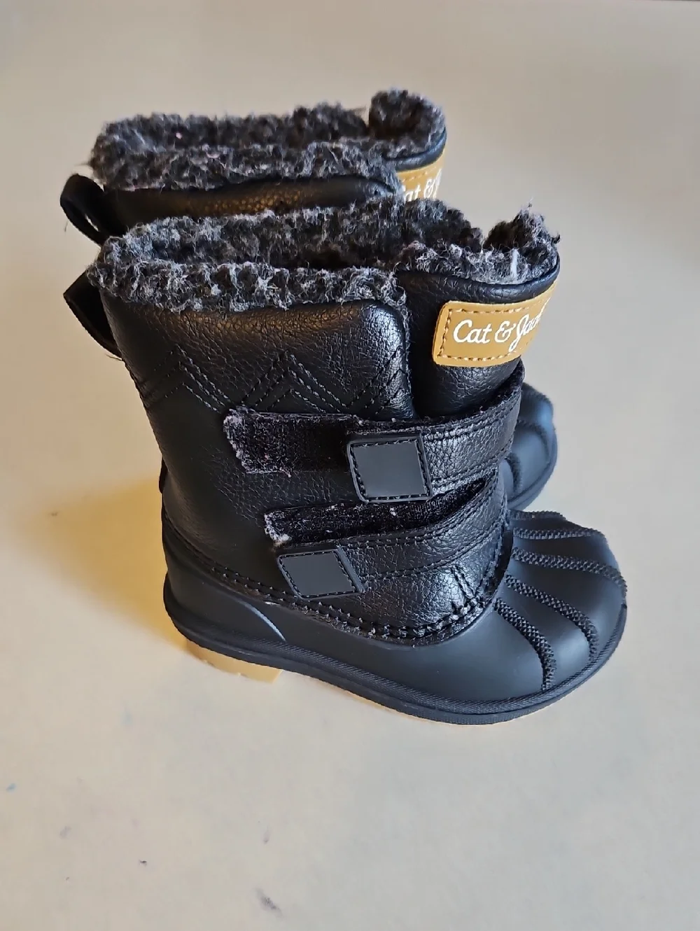 Cat & Jack Black Snowboots